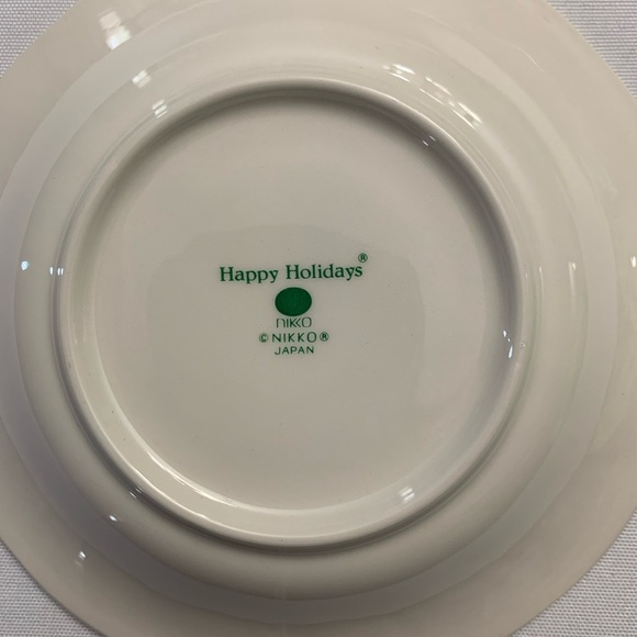 Nikko Christmas Saucers Happy Holidays Nikko Pattern 6 - Picture 3 of 6